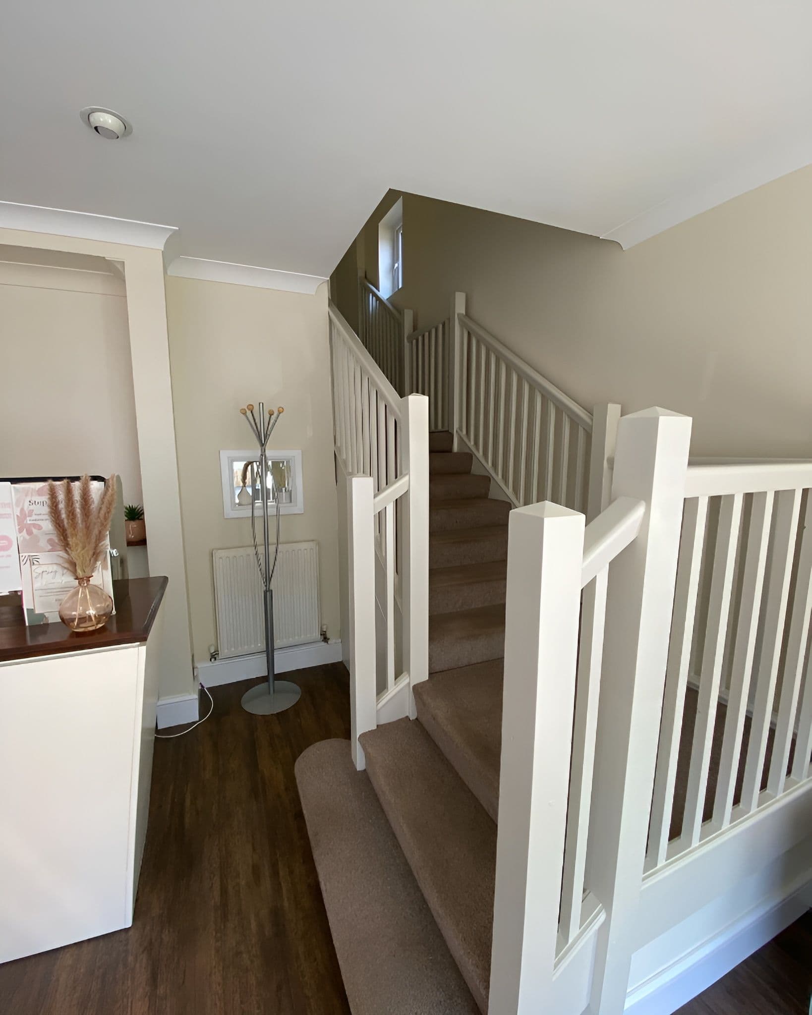 Beautifully finished hallway and staircase